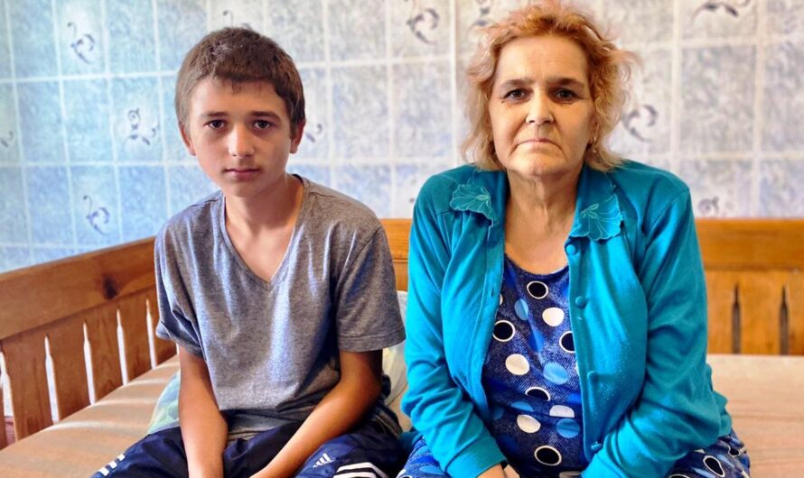 При поддержке благотворительного фонда Геннадия Гуфмана волонтеры помогают вынужденным переселенцам